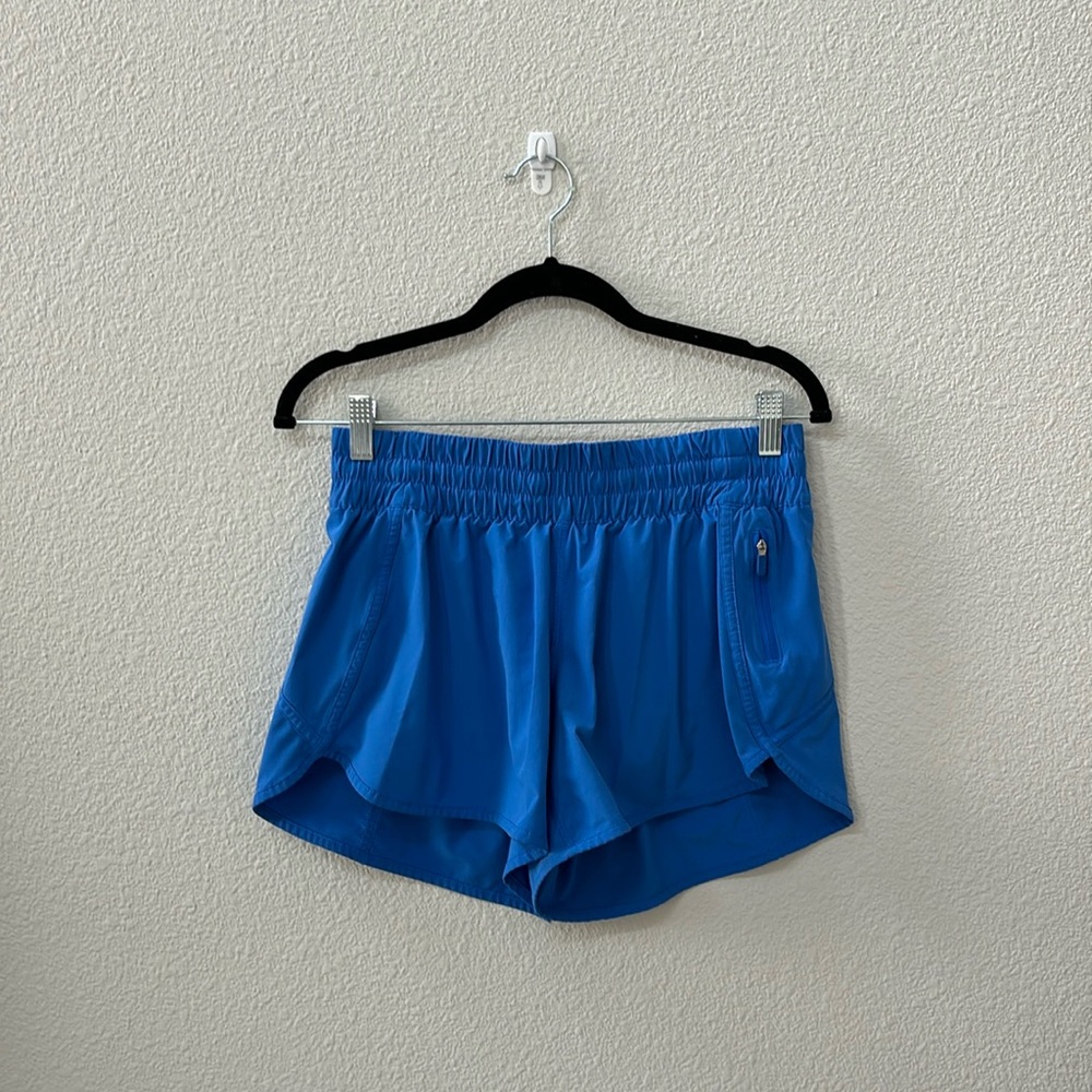 lululemon shorts in size 8 in the color wild bluebell